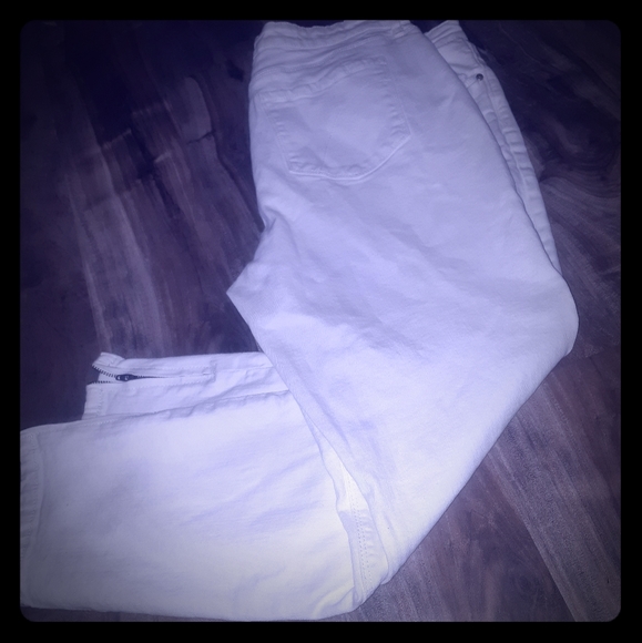 White jeggings - Picture 1 of 7
